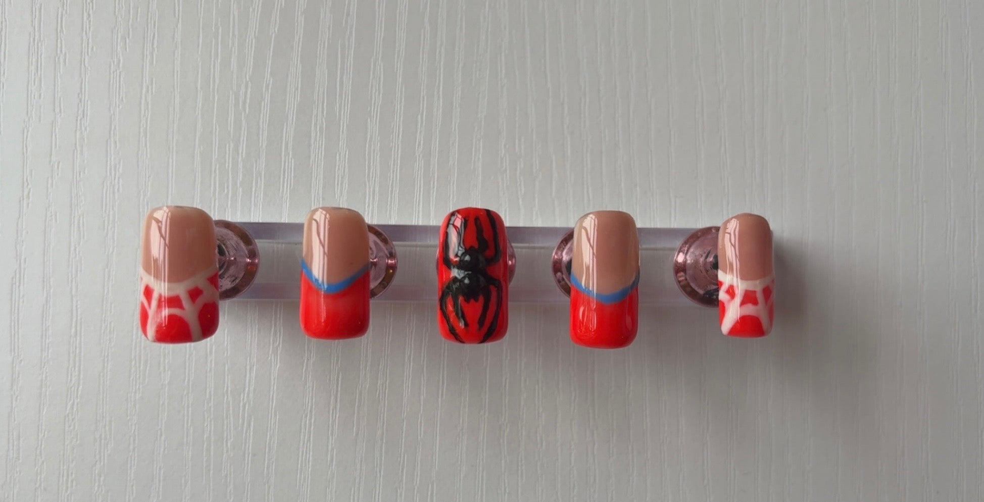 Spider-Man press on nails